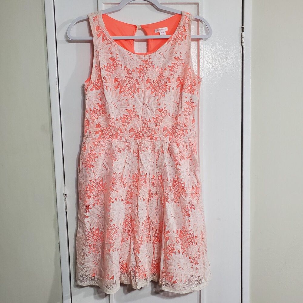 Xhilaration Womens Dress size M, coral-white color, lace sleeves. SKU# A-111